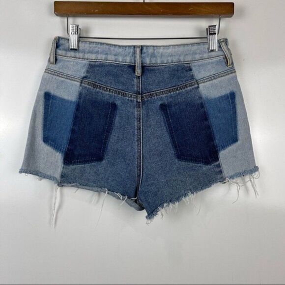 PacSun Two-Tone High Rise Cut Off Denim Shorts Women's Size 26 - Picture 3 of 8